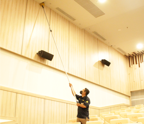 jasa kebersihan gedung komersial