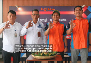 Read more about the article Pastiklola dan Waste4Change Buka Layanan Penjemputan Sampah Berbasis Aplikasi di Bandung